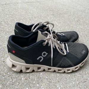 On cloud womens sneakers